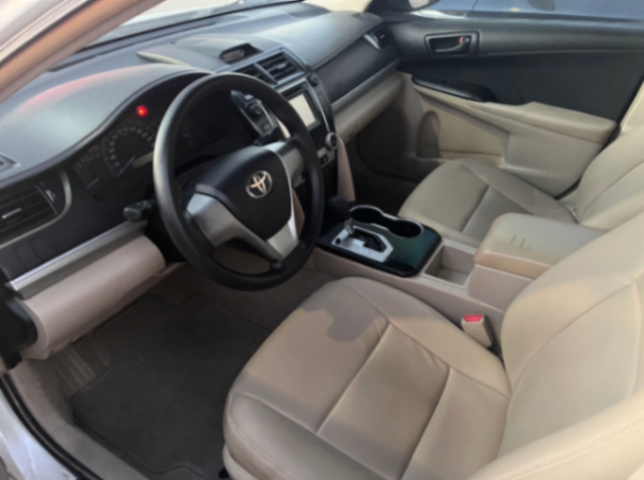 Toyota Camry 2014 White 2.5L 4-Cylinder62894567324290113