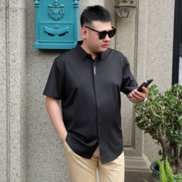 MOAIKA       Seamless soft and smooth shirt for men in solid color short sleeve           black63513786071170113