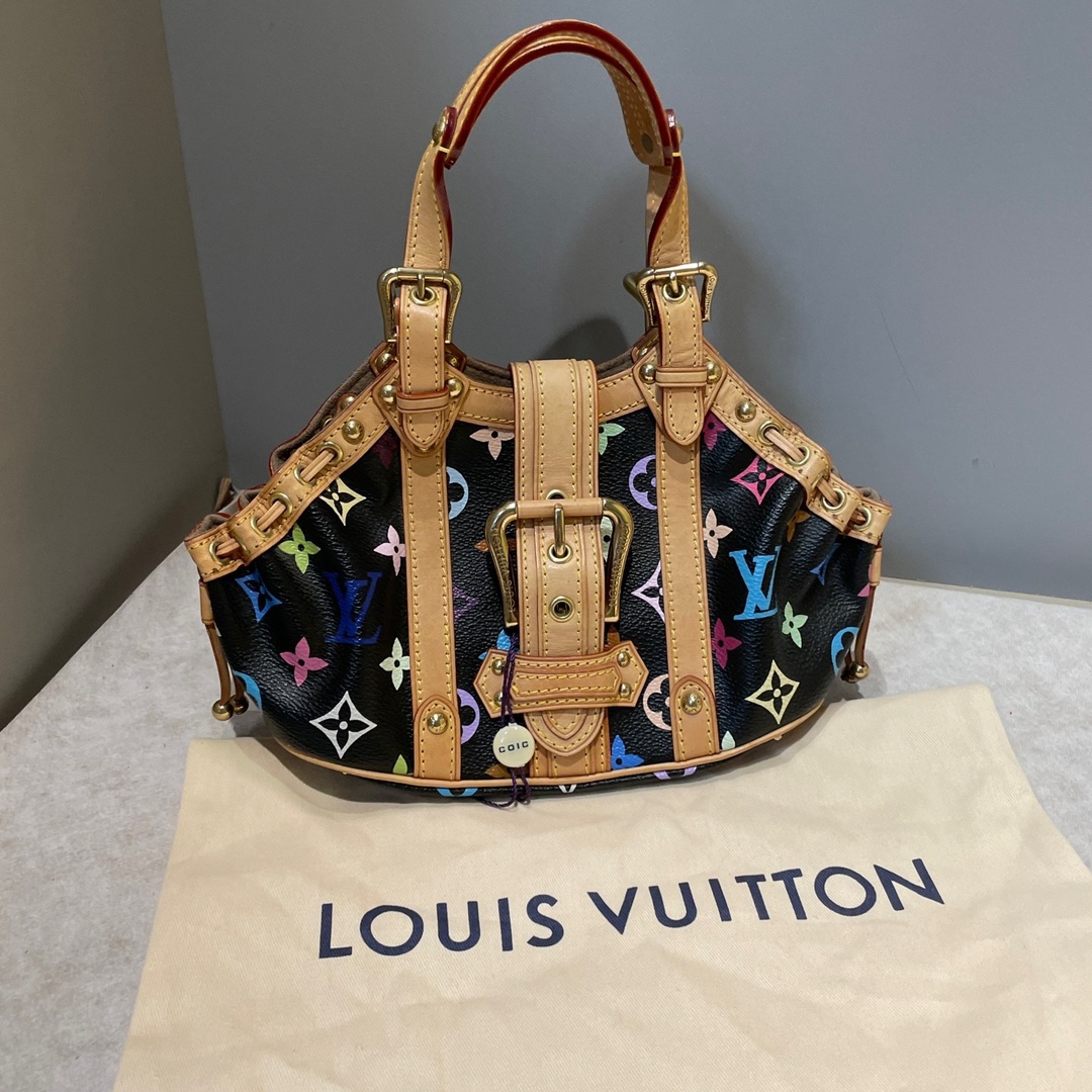 LV/Louis Vuitton – Bolso tipo dumpling en negro de la colaboración con Takashi Murakami