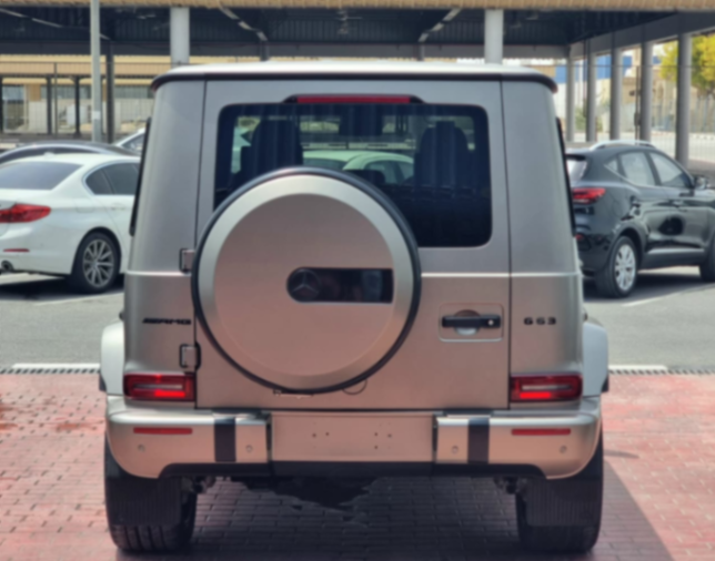 مرسيدس جي 63 AMG حزمة الليل المزدوجة مع كابينة كربون 2022 المواصفات اليابانية63548128303362113