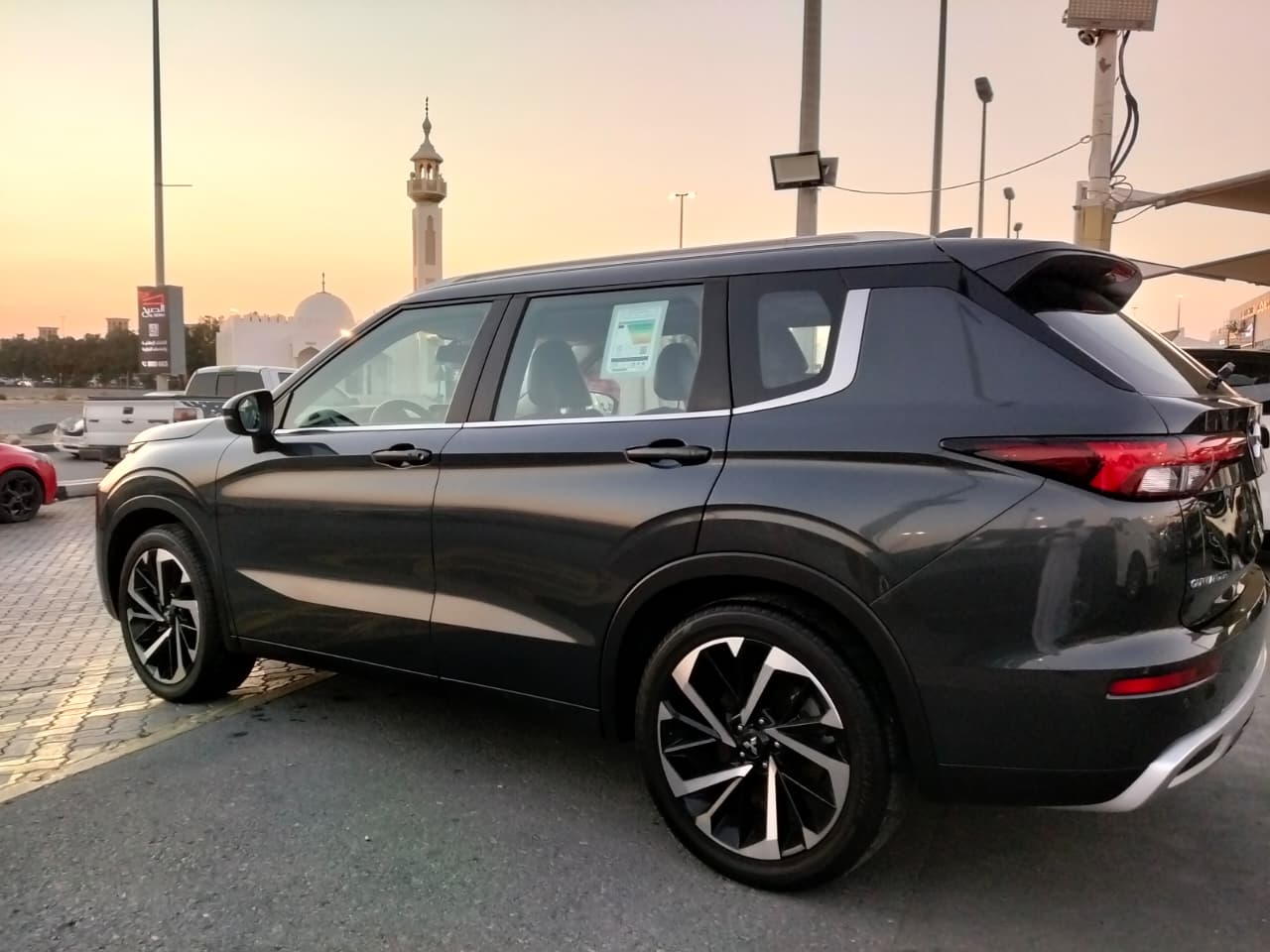mitsubishi-outlander-2025-25l-glx-high-line-plus-awd-petrol-auto-awd-65370276739202112