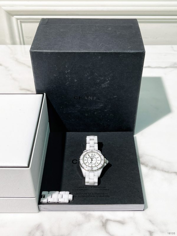  CHANEL J12 WATCH, 33 mm