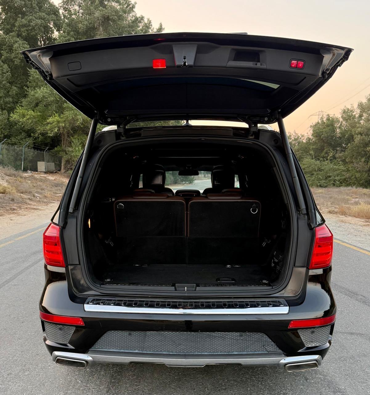 الشارقه64430258285698113