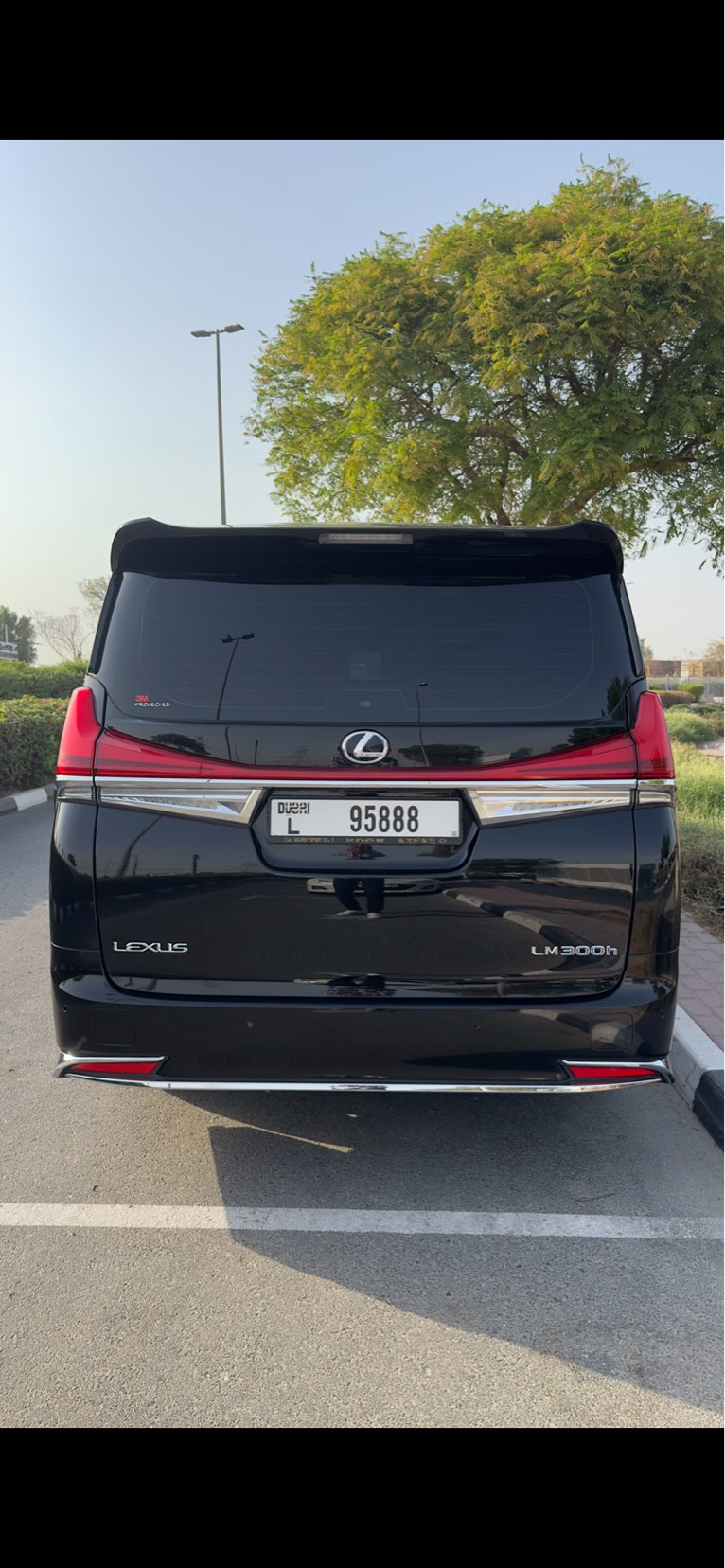 Lexus LM300 202163669722320002113