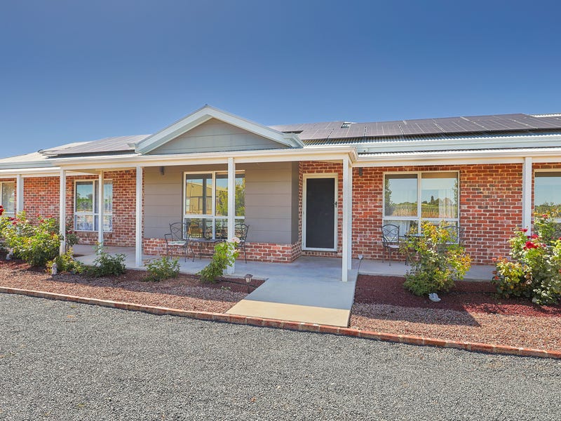 386-390 Irymple Avenue, Nichols Point, Vic 3501